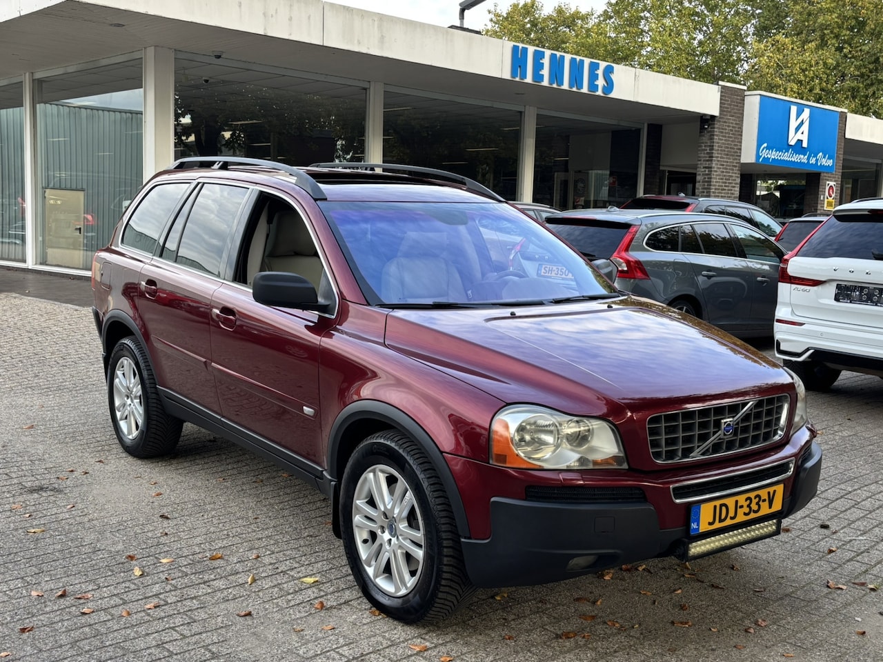 Volvo XC90 - 4.4 V8 AWD Summum schuifdak BTW voordeel €850,- - AutoWereld.nl