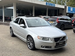 Volvo S80 - 4.4 V8 AWD Summum Schuifdak ACC Four-C BTW voordeel €900,