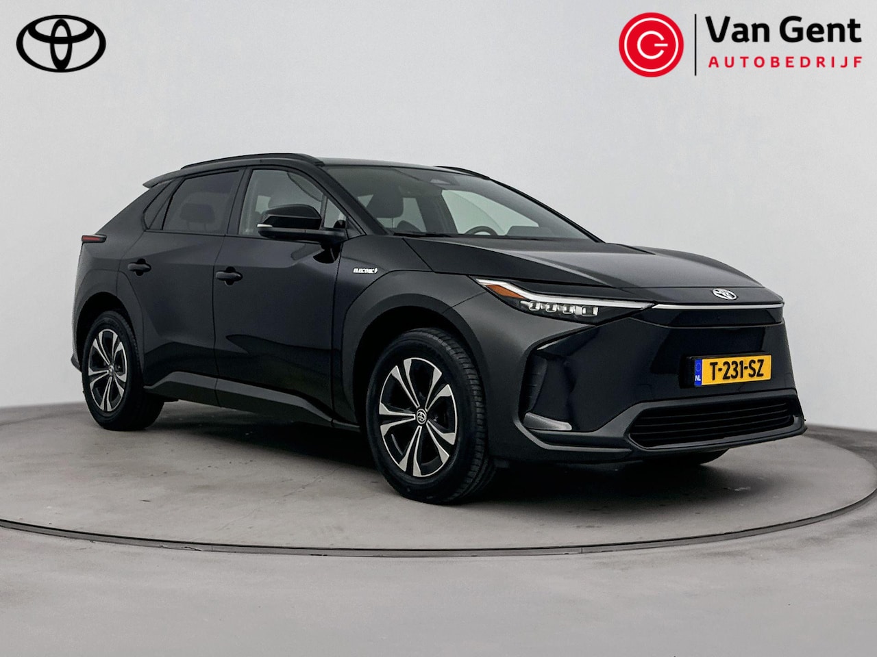 Toyota bZ4X - Dynamic 71 kWh | Navigatie | Parkeersensoren | 360 Camera | Stoel-/stuurverwarming | Apple - AutoWereld.nl