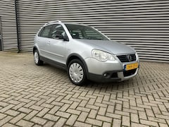 Volkswagen Polo - 1.4-16V Cross