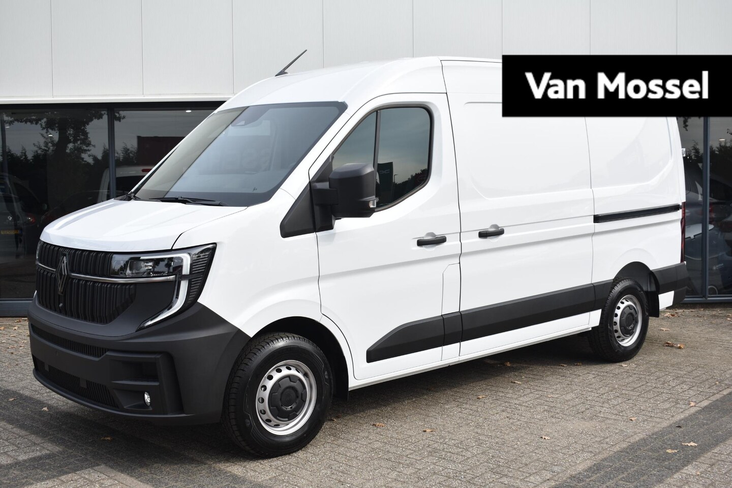 Renault Master - T35 2.0 dCi 130pk L2H2 Advance | NIEUW | dubbele schuifdeur | Trekhaak | Allseason-banden - AutoWereld.nl