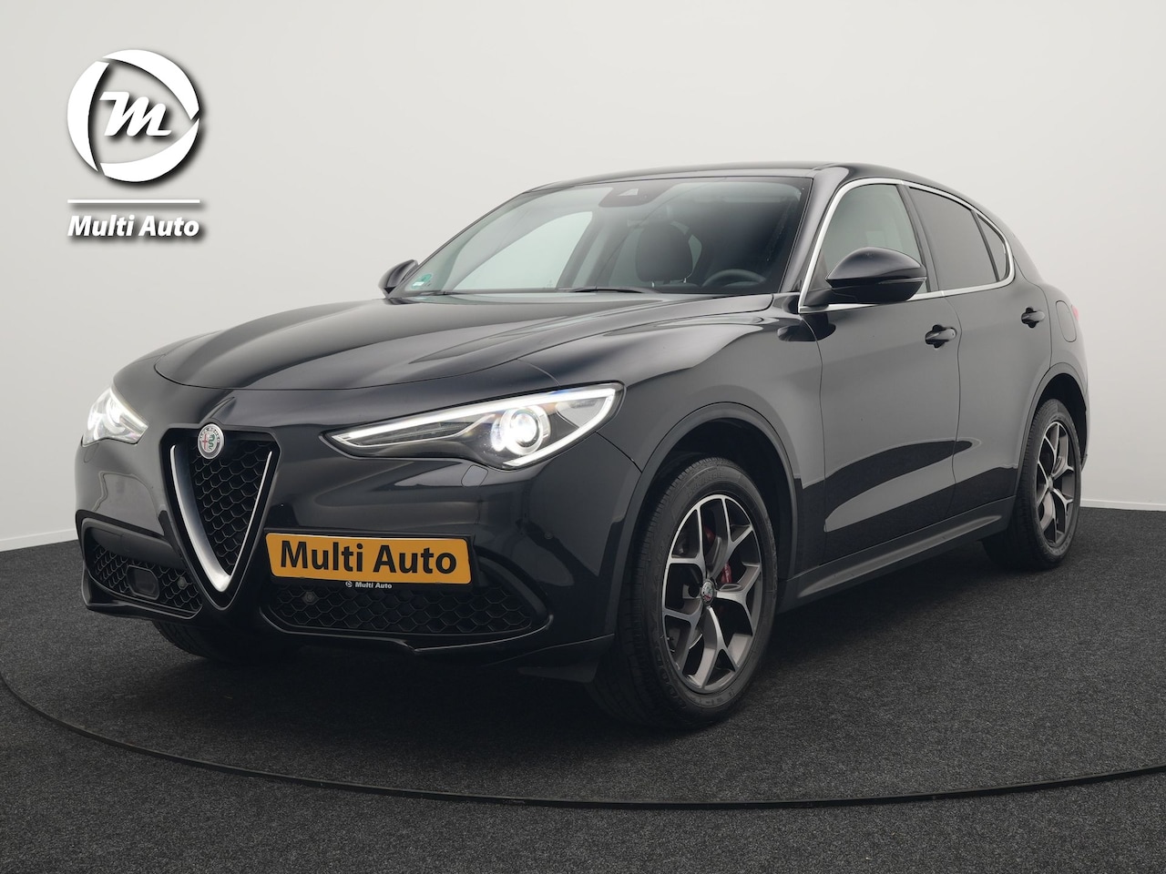 Alfa Romeo Stelvio - 2.0 T AWD B-Tech Business Edition Automaat 200pk | Adaptive Cruise | Lederen Sportstoelen - AutoWereld.nl