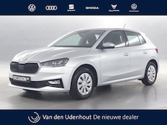 Skoda Fabia - 1.0 TSI 95pk Selection / Navigatie via App Connect / Cruise Control / Parkeersensoren