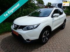 Nissan Qashqai - 1.2i 116pk 1e eig. Clima Cruise Navi Panorama Trekhaak 1200kg