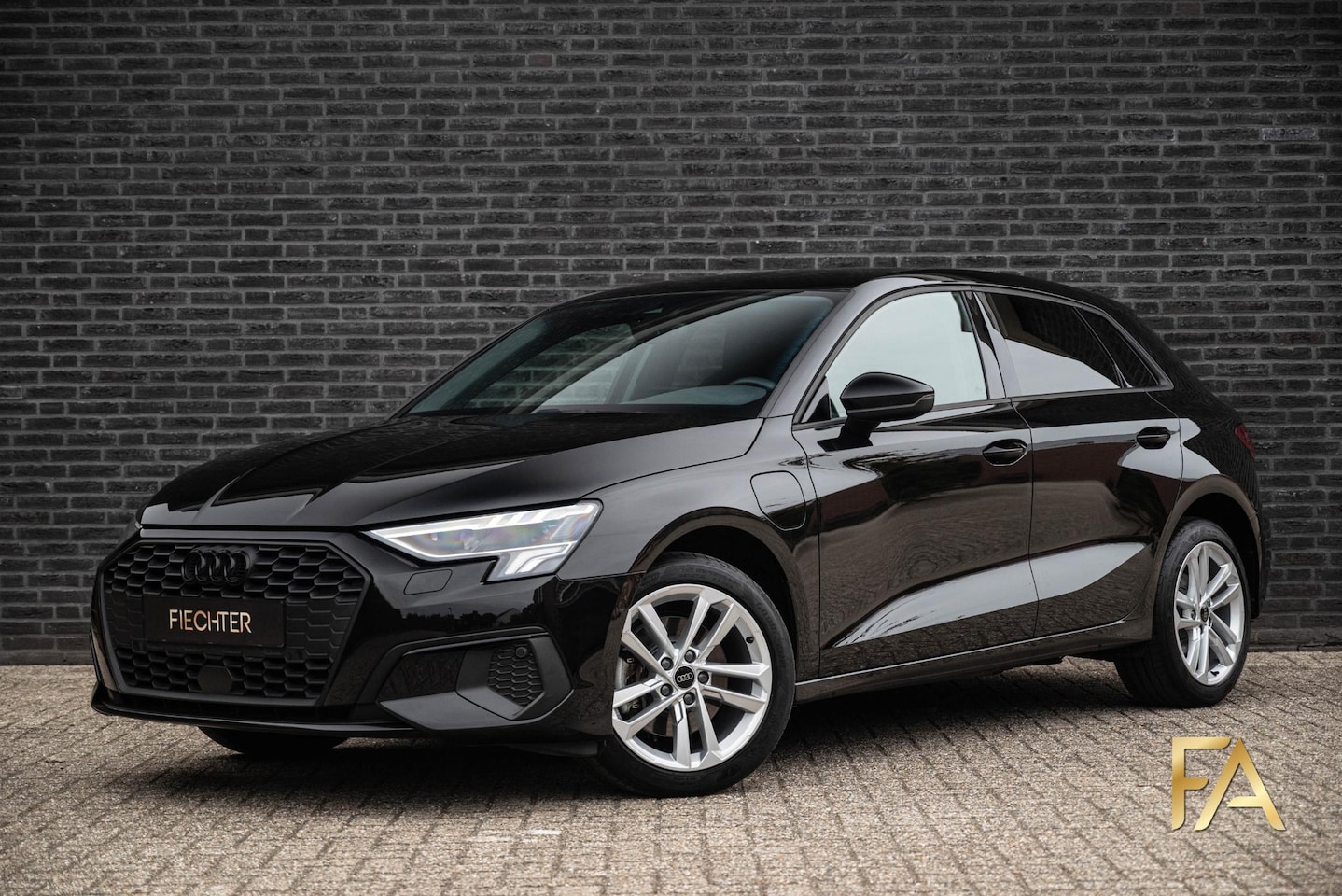 Audi A3 Sportback - 40 TFSI e Advanced edition MatrixLED|RSSeats|AdaptiveCruise|Sport - AutoWereld.nl