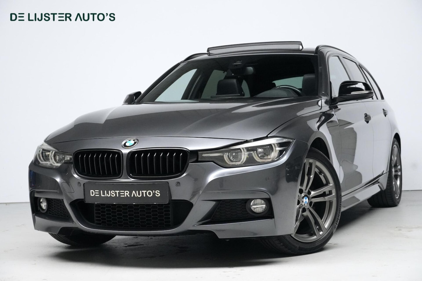 BMW 3-serie Touring - 320i M Sport High Executive Automaat 184 PK | Pano-dak | CarPlay | Camera | Leder | Stoelv - AutoWereld.nl
