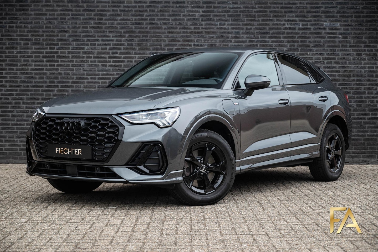 Audi Q3 Sportback - 45 TFSI e S Line MatrixLED|Fullblack|AdaptiveCruise| - AutoWereld.nl