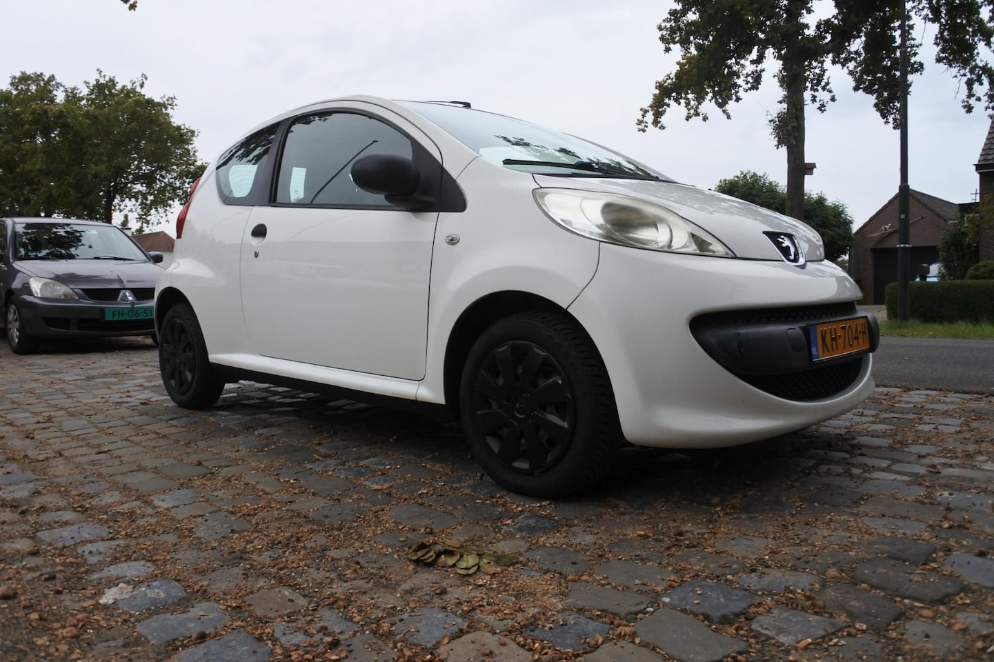 Peugeot 107 - 1.0-12V XR goed rijdend 221 dkm apk 6-2-2026 - AutoWereld.nl