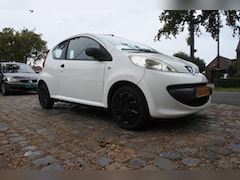 Peugeot 107 - 1.0-12V XR goed rijdend 221 dkm apk 6-2-2026