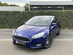 Ford Focus - 1.0 Ambiente * Carplay * Nieuwe Distr. * Garantie