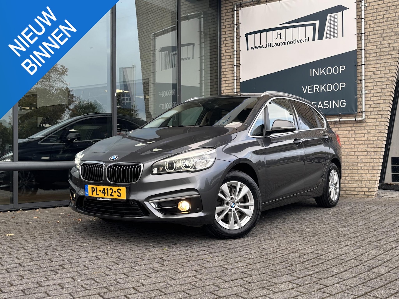 BMW 2-serie Active Tourer - 220i High Executive 220i High Executive - AutoWereld.nl