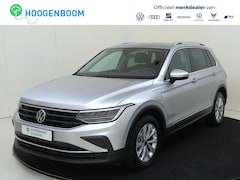 Volkswagen Tiguan - 1.4 TSI eHybrid Life | Parkeersensoren | Dodehoek detectie | 3-zone airco | Adaptieve crui