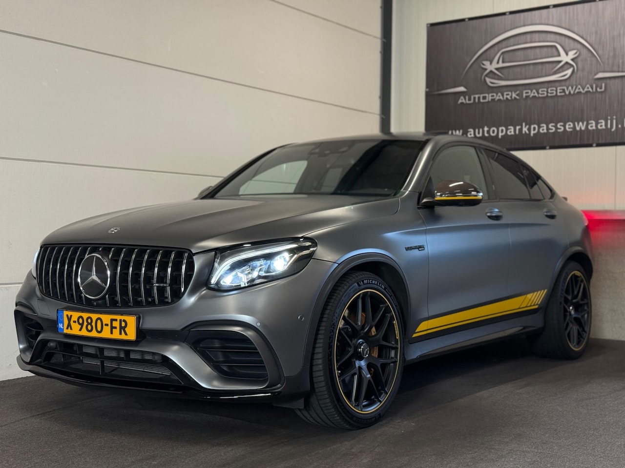 Mercedes-Benz GLC-klasse Coupé - AMG 63 S Edition 1 4MATIC+ Pano, Kuipstoelen, 360° Camera, HUD, Sfeerverlichting, ACC, Lan - AutoWereld.nl