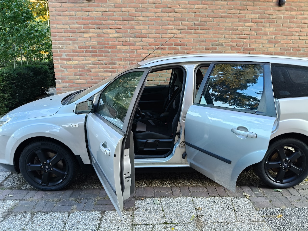 Ford Focus Wagon - 2.0-16V Rally Edition Nette ford focus wagon, apk 10-2026 - AutoWereld.nl