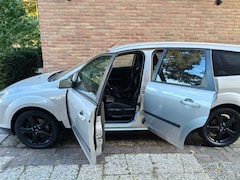 Ford Focus Wagon - 2.0-16V Rally Edition Nette ford focus wagon, apk 10-2026