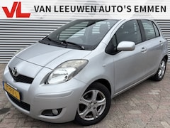 Toyota Yaris - 1.3 VVTi Dynamic | Nieuw Binnen | Automaat | Airco | Trekhaak