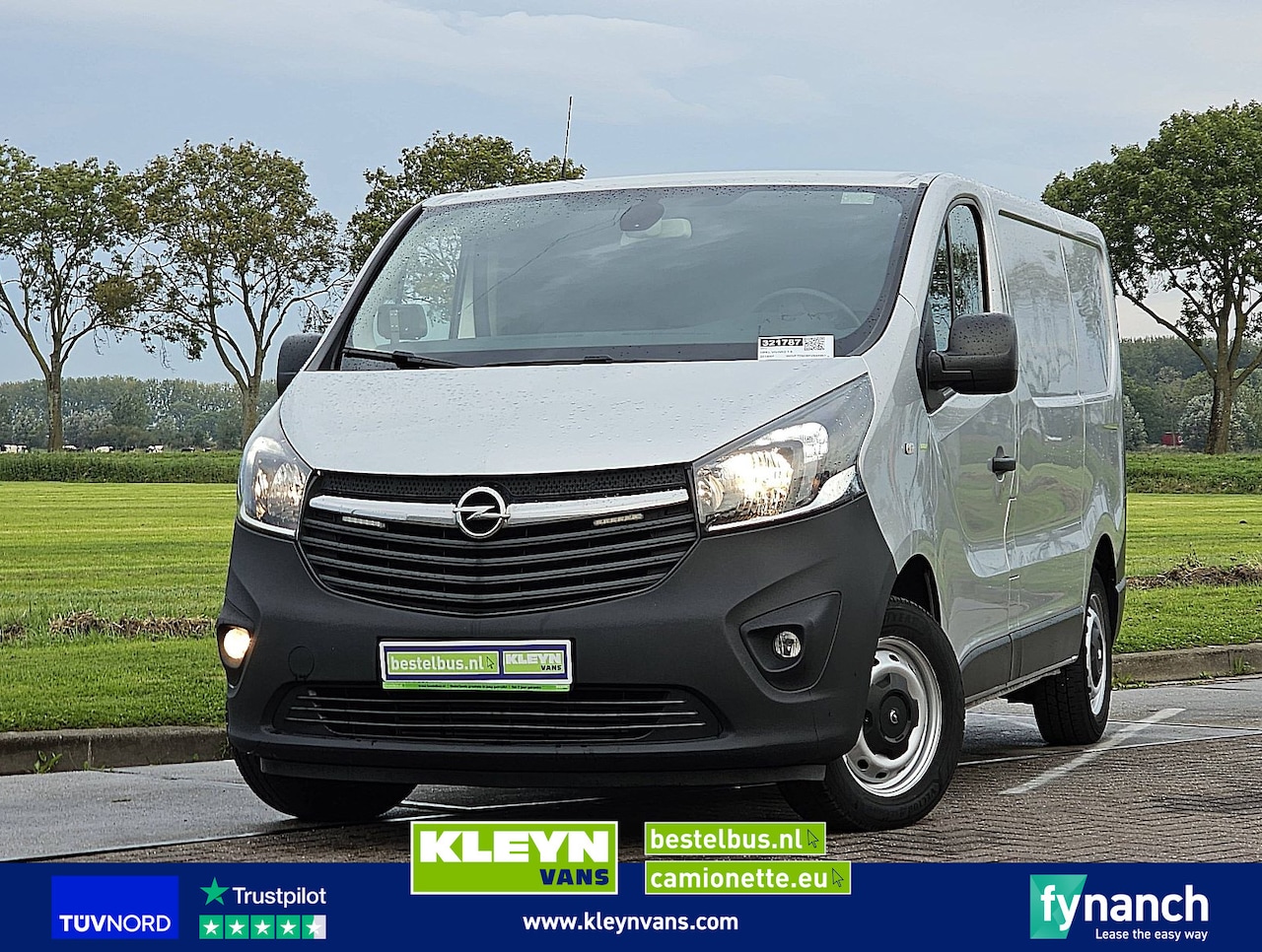 Opel Vivaro - 1.6 L1H1 Navi Euro6 AC! - AutoWereld.nl