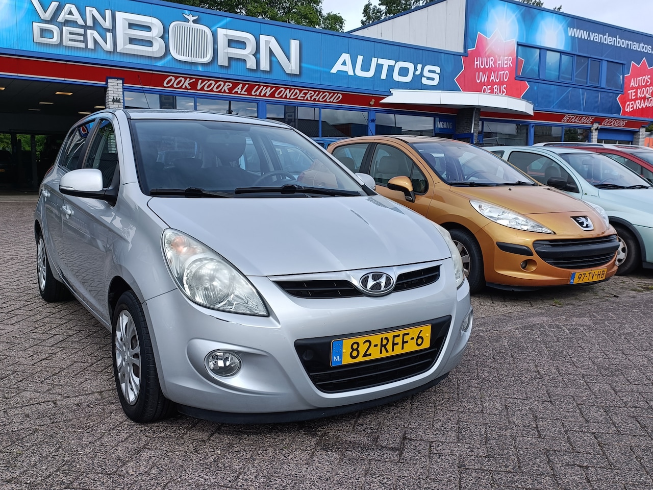 Hyundai i20 - 1.2i i-Motion Airco 5 Deurs Nw APK 3 Mnd Garantie - AutoWereld.nl