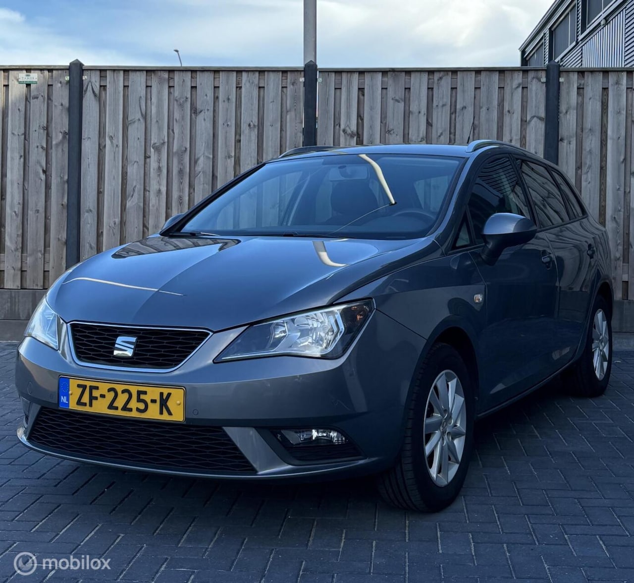 SEAT IBIZA ST