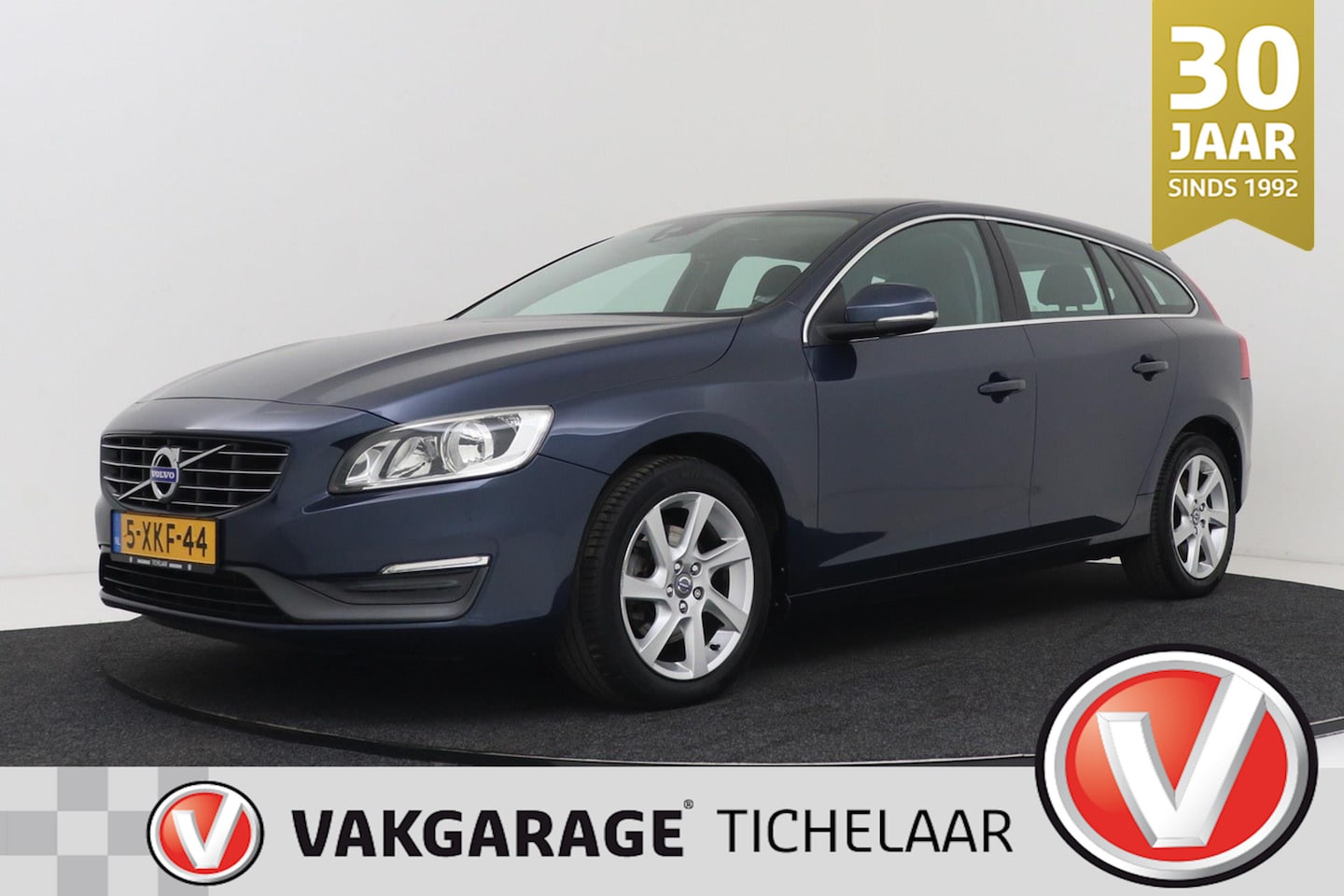 Volvo V60 - 1.6 T3 Momentum | Recent Dealer Ond. | Org NL | Navigatie | 102.000 KM!! | - AutoWereld.nl