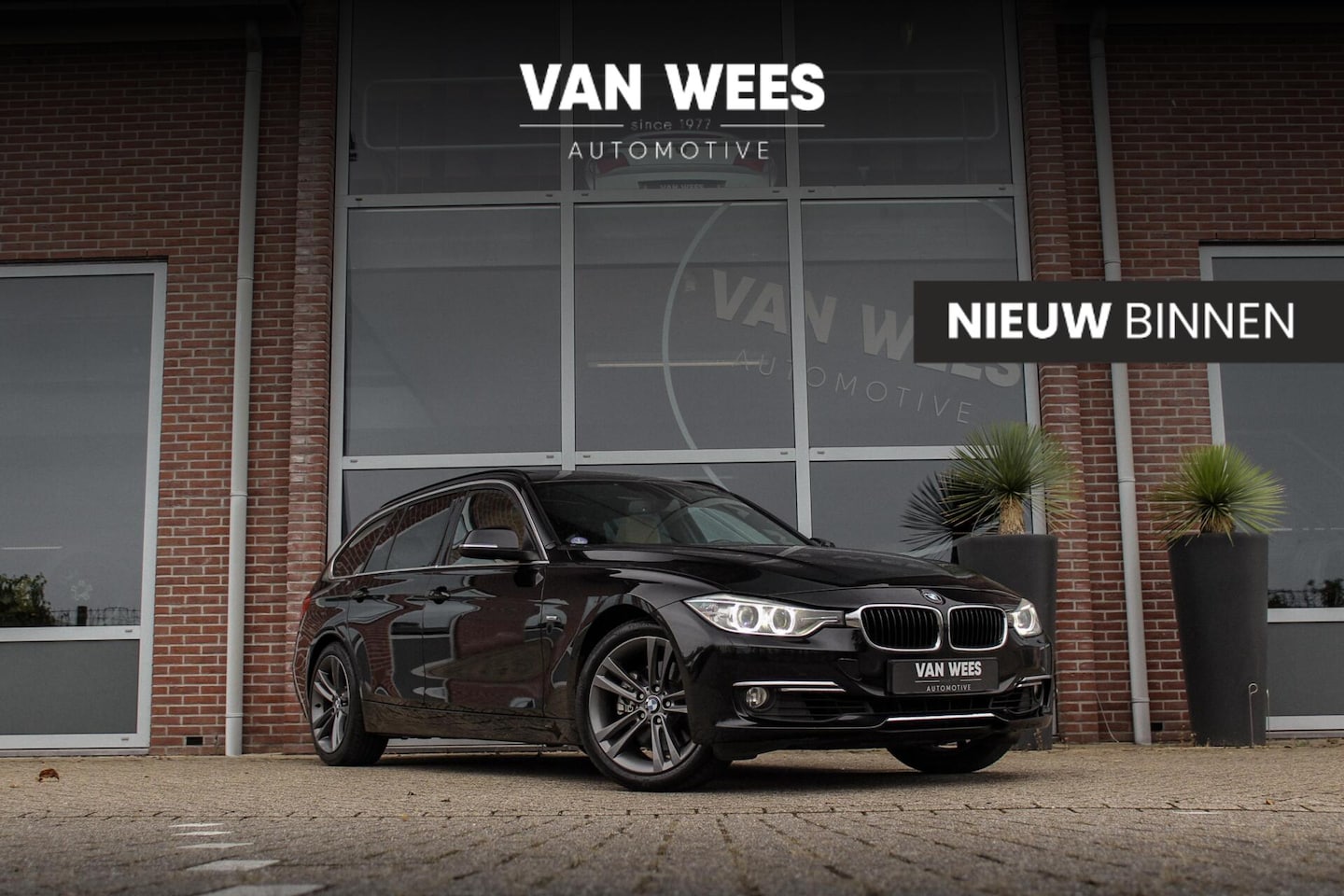 BMW 3-serie Touring - 328i F31 Luxury-Line | 245 pk | Automaat | Dakraam | Leer | Trekhaak | Xenon | Head-up | N - AutoWereld.nl