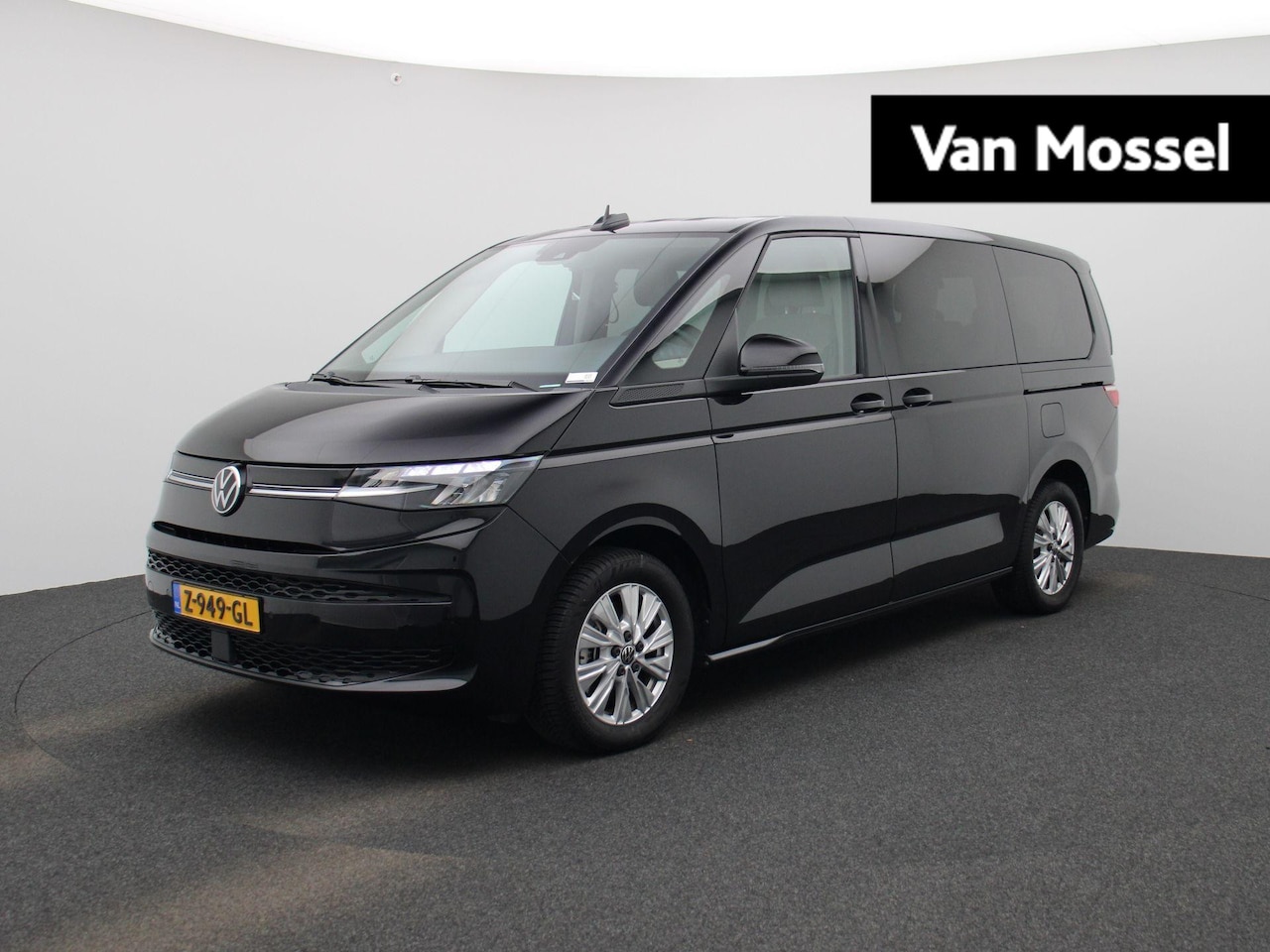Volkswagen Multivan - 1.4 eHybrid L2 Life Edition 150 PK | Airco | 7 Zits | Camera | Trekhaak | Privacy glas | N - AutoWereld.nl