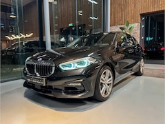 BMW 1-serie - 118i Edition Nieuw model, Sportpakket, Carplay, CC