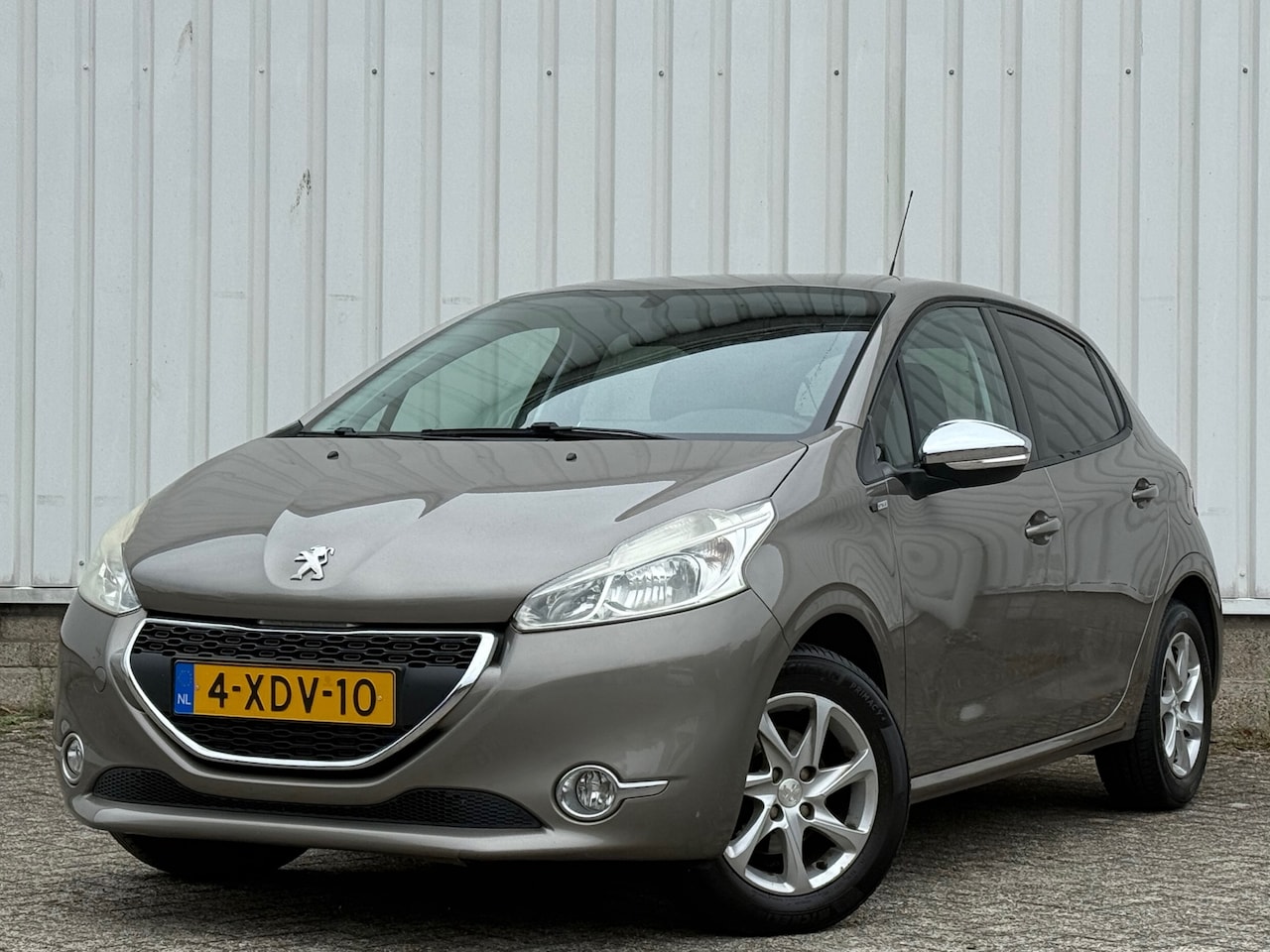 Peugeot 208 - 1.2 VTi Style Airco,Cruise,ElektrischeRamen,Bleutooth,AUX,DealerOnderhouden,N.A.P! - AutoWereld.nl