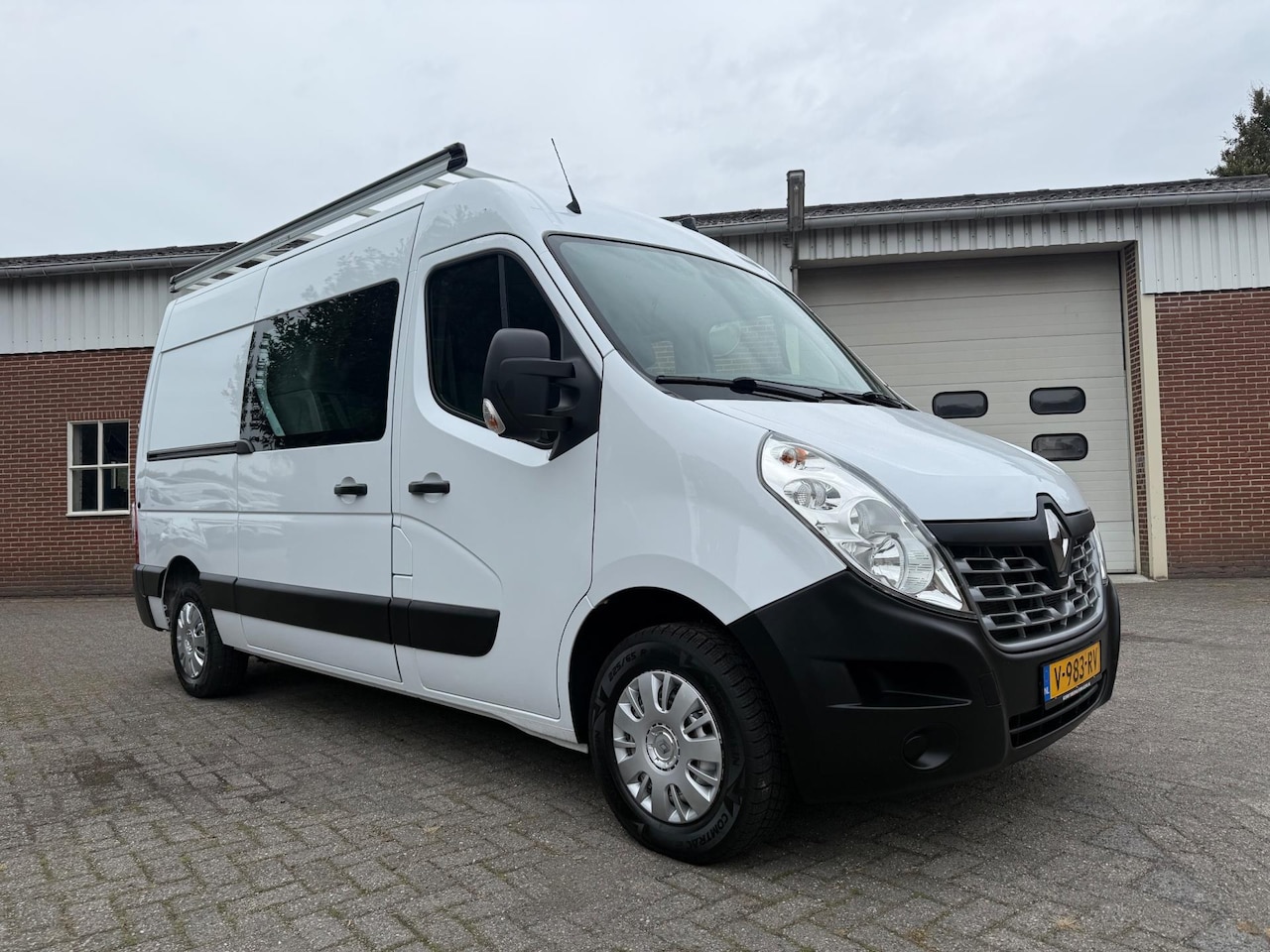 Renault Master - T35 2.3 dCi 170PK Dubbel Cabine L2H2 Energy - AutoWereld.nl