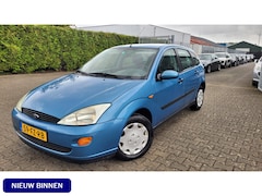 Ford Focus - 1.6-16V Ambiente