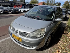 Renault Scénic - 1.6-16V Privilège Luxe