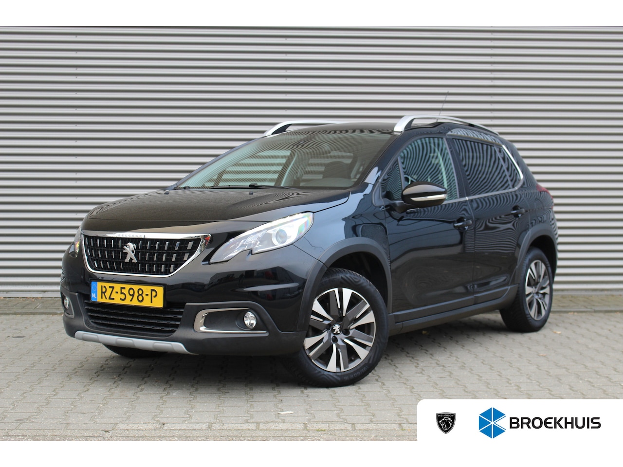 Peugeot 2008 - 1.2 Allure | Pano | Trekhaak | Camera | Navi | Carplay | Climate | Pano | Trekhaak | Camer - AutoWereld.nl