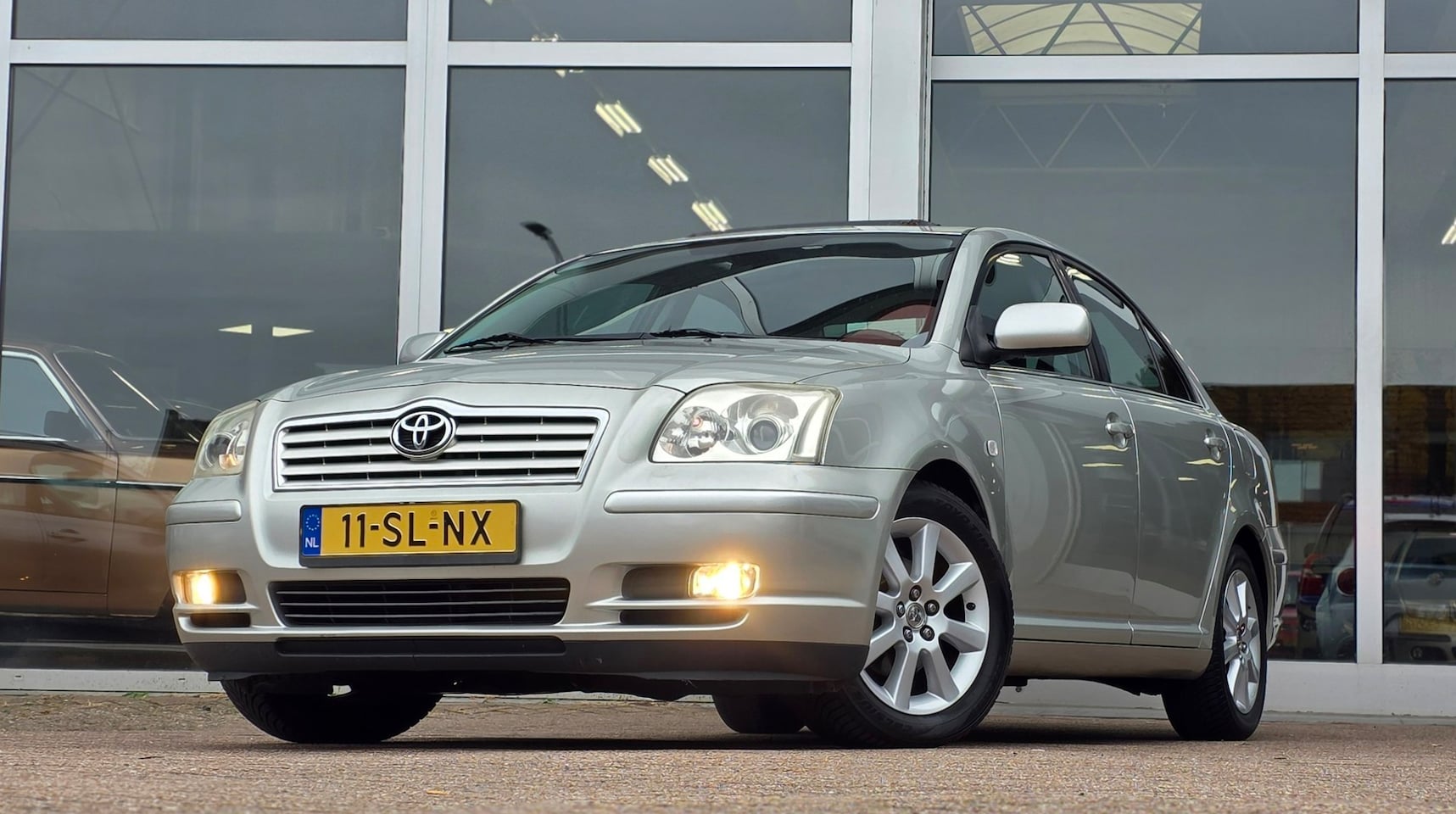 Toyota Avensis - 1.8 VVTi Linea Luna 2e Eigenaar Clima Trekhaak Opendak - AutoWereld.nl