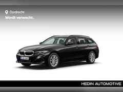 BMW 3-serie Touring - 320d | Elek. Trekhaak | Standkachel | Driving Assistant Professional | Elek. Verst. Sports