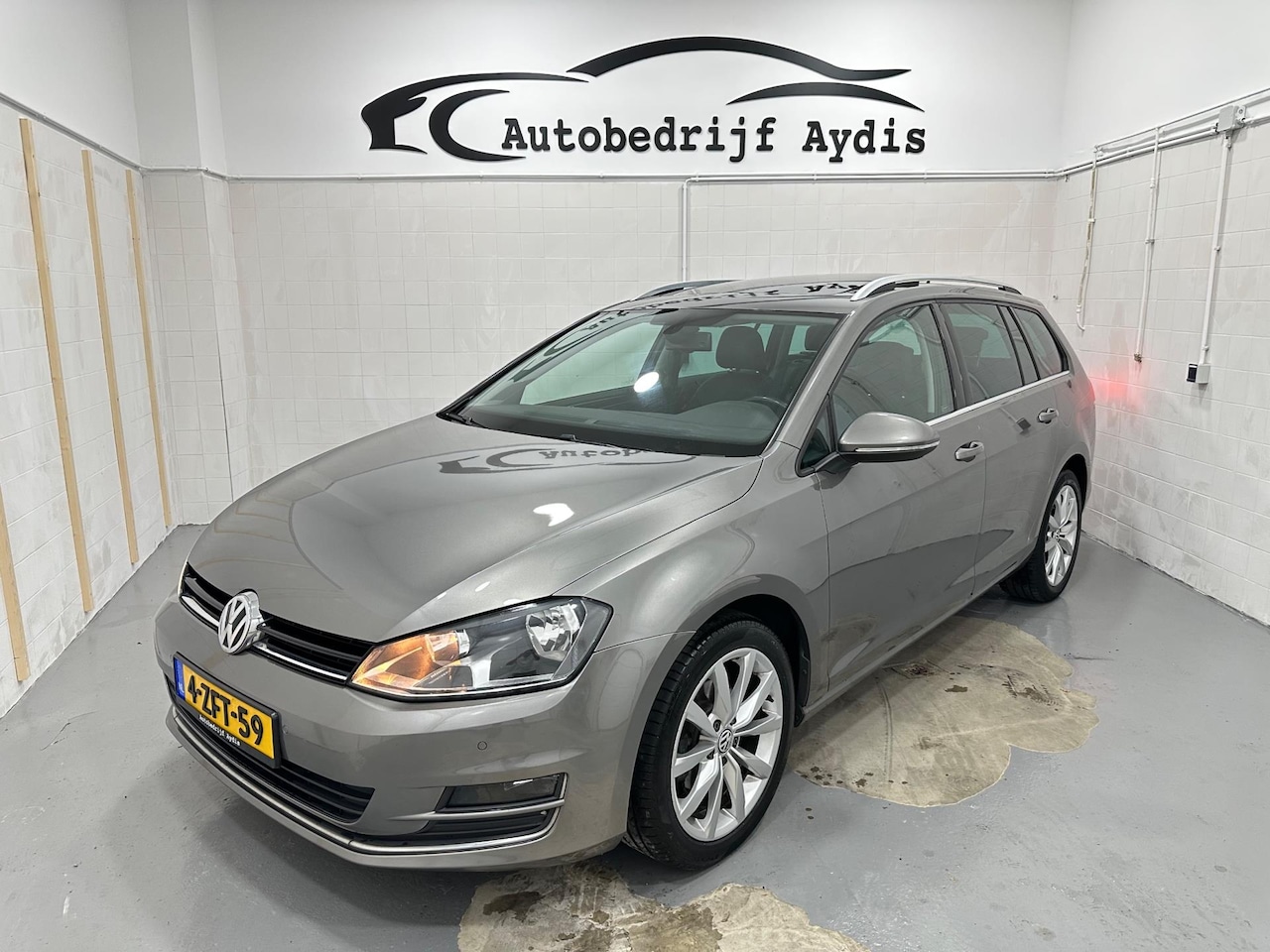 Volkswagen Golf Variant - 1.2 TSI DSG Pano Navi Dynaudio Stoelver - AutoWereld.nl
