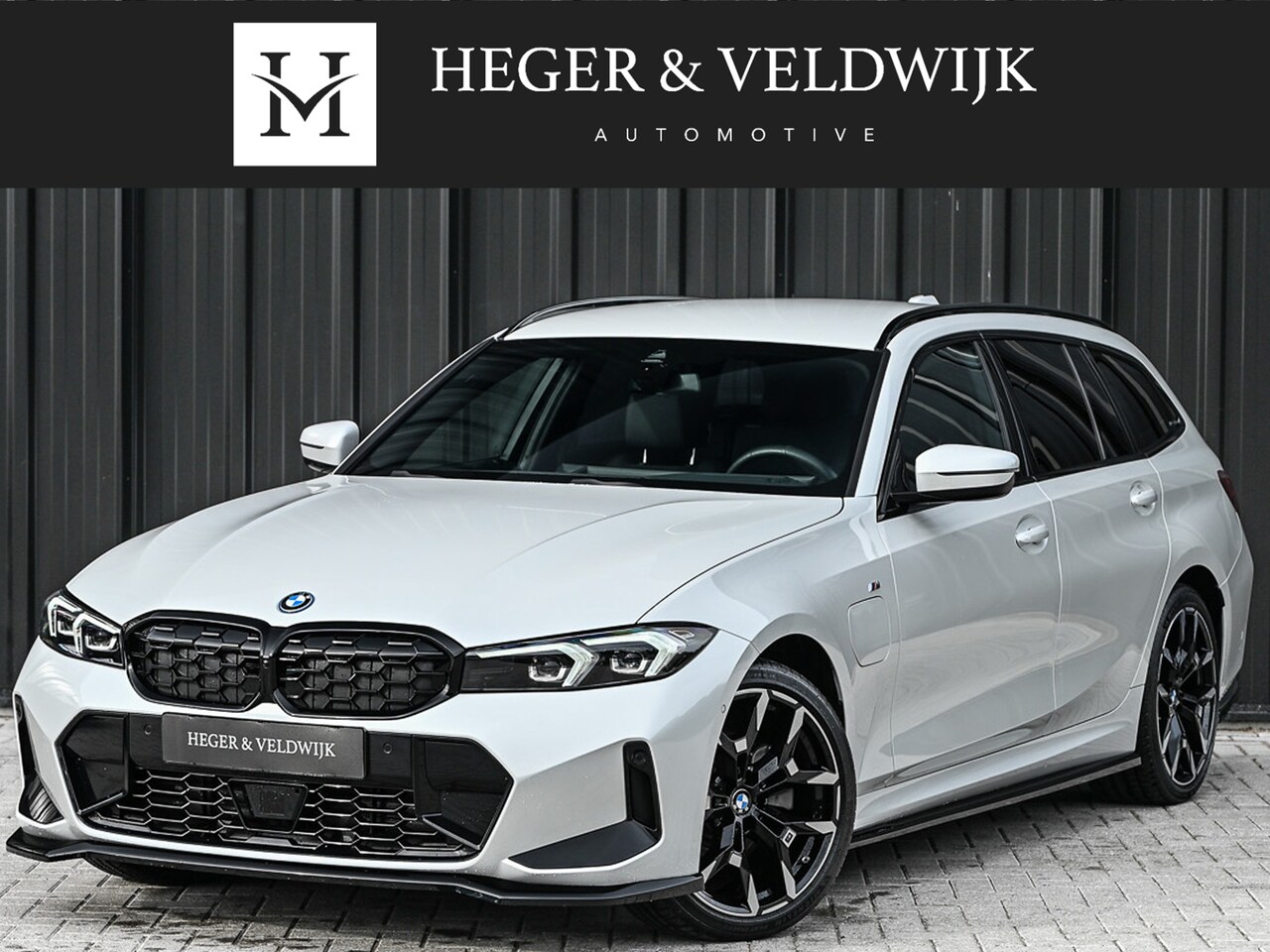 BMW 3-serie Touring - 330e xDrive M-SPORT | FACELIFT | ACCU 19,5 kWh | ACTIVE CRUISE | ELEKTR. TREKHAAK | HIFI A - AutoWereld.nl