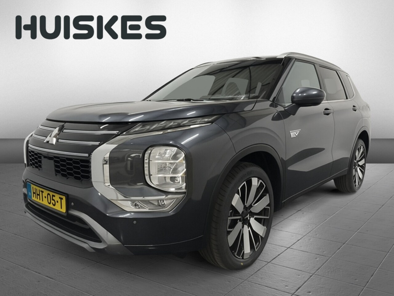 Mitsubishi Outlander - 2.4 PHEV Instyle+ 2.4 PHEV Instyle+ - AutoWereld.nl