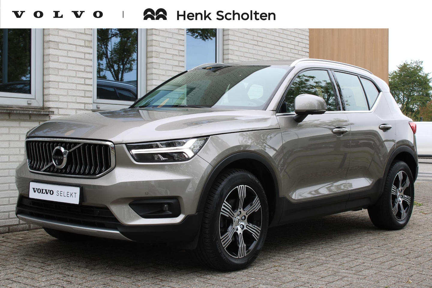 Volvo XC40 - T3 Automaat Inscription | Panoramadak | 360° camera | BLIS | Lederen bekleding | Harman Ka - AutoWereld.nl