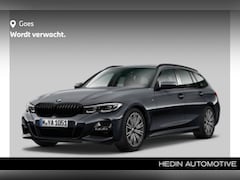 BMW 3-serie Touring - 318i Business Edition | Model M Sport | Achteruitrijcamera | Extra getint glas achter | Sp