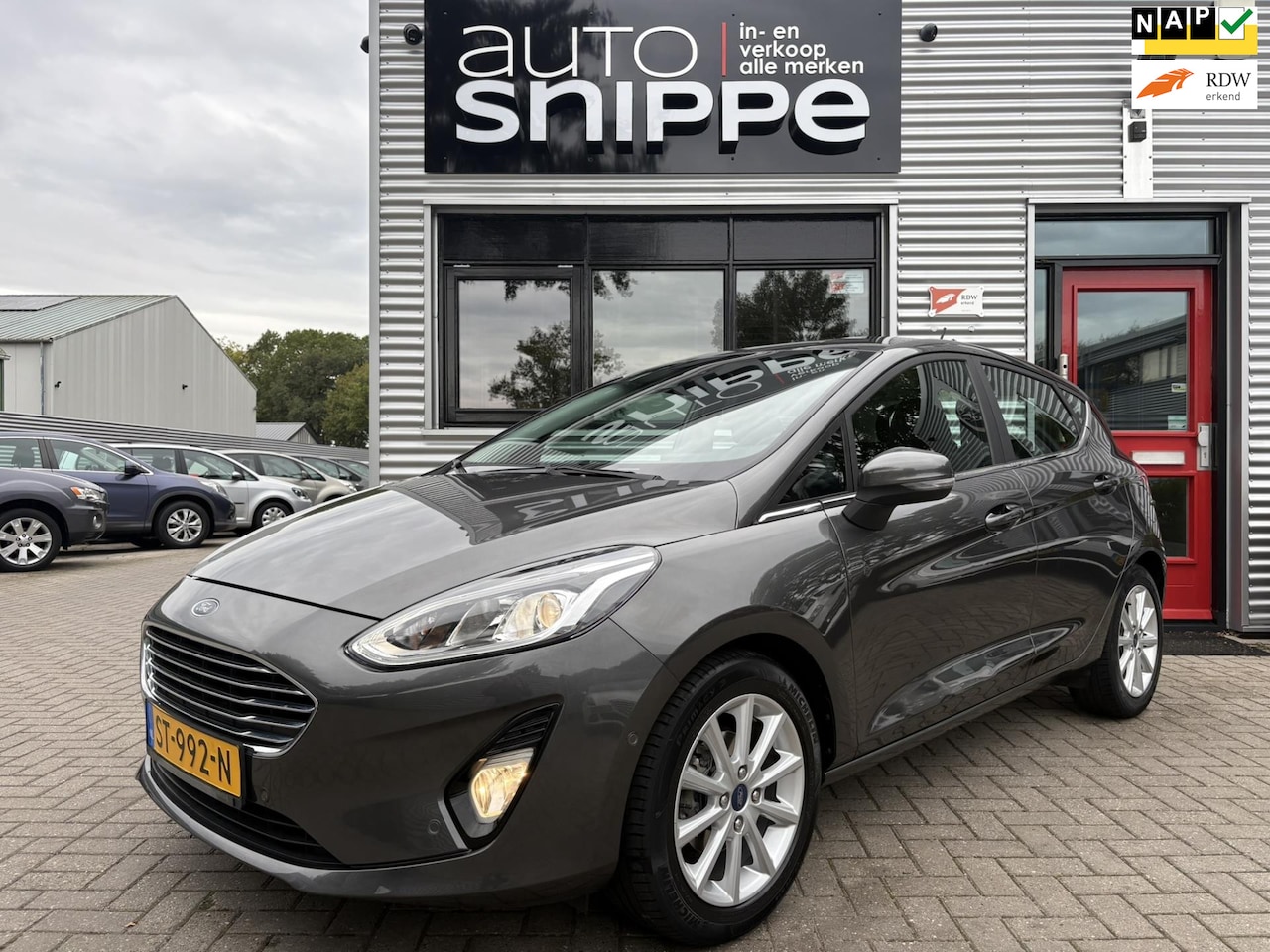 Ford Fiesta - 1.0 EcoBoost Titanium -5DRS.-CLIMA-STUUR + STOELVERWARMING-VOORRUITVERWARMING-CLIMA-CAMERA - AutoWereld.nl