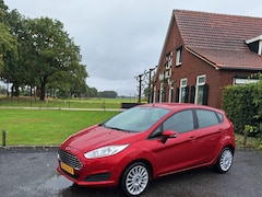 Ford Fiesta - 1.0 Style nav en trekhaak