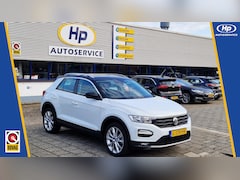 Volkswagen T-Roc - 1.5 TSI Style Business Automaat