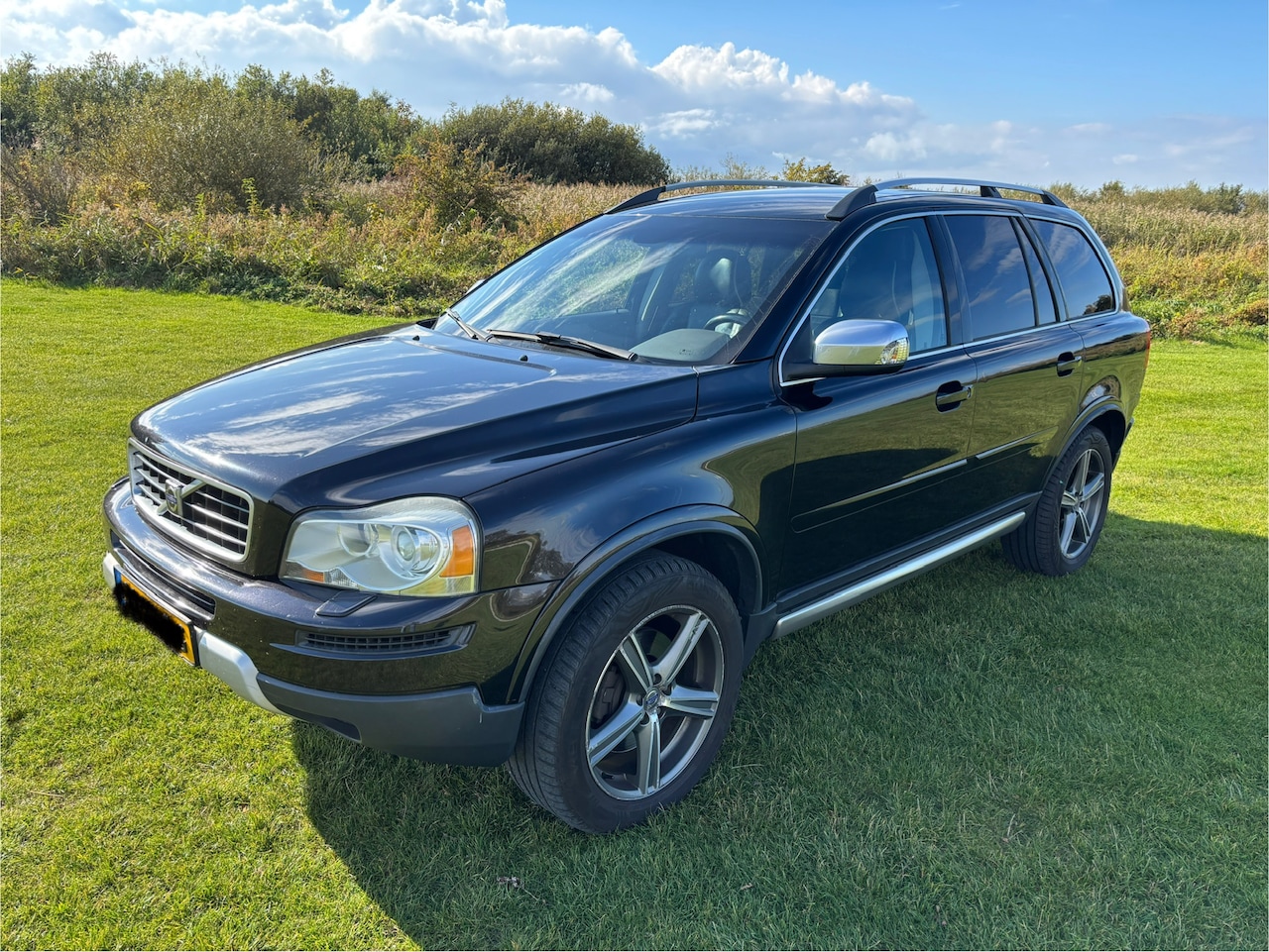 Volvo XC90 - 3.2 Sport 5p. Volvo XC90 3.2 AWD – LPG | Youngtimer | Ruime auto - AutoWereld.nl