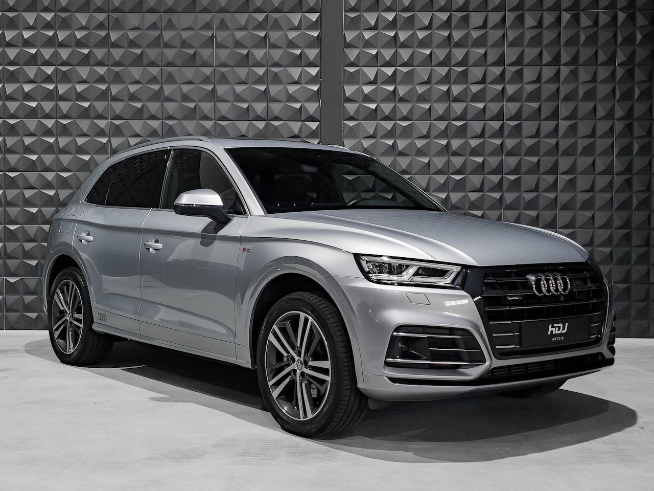 Audi Q5 - 55 TFSI e quattro Competition | Pano | 20” | Side | Matrix | El. Stoelverst. | Ak. Glas | - AutoWereld.nl
