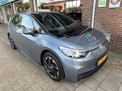 Volkswagen ID.3 - Life 58 kWh | nieuwe apk | stoel verwarming | navigatie |