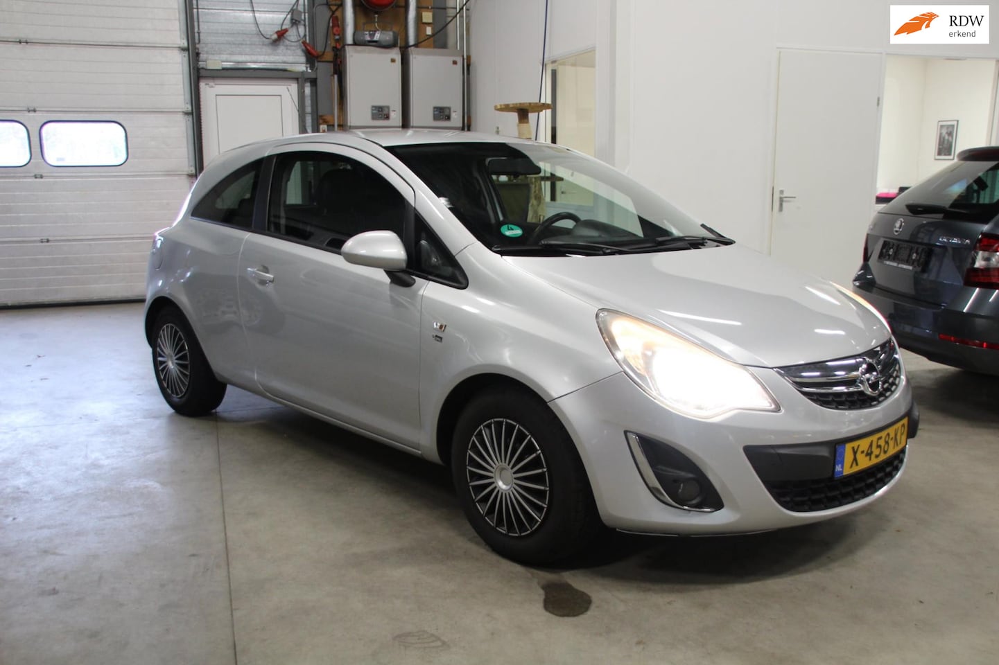 Opel Corsa - 1.4-16V 1.4-16V - AutoWereld.nl