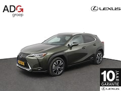 Lexus UX - 250h Preference Line | 18 Inch Lichtmetalen velgen | Privacy Glass | Blind Spot Monitor |