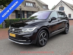 Volkswagen Tiguan - 1.5TSI Elegance ACC/VIRTUAL/TREKHAAK/CAMERA/CARPLAY