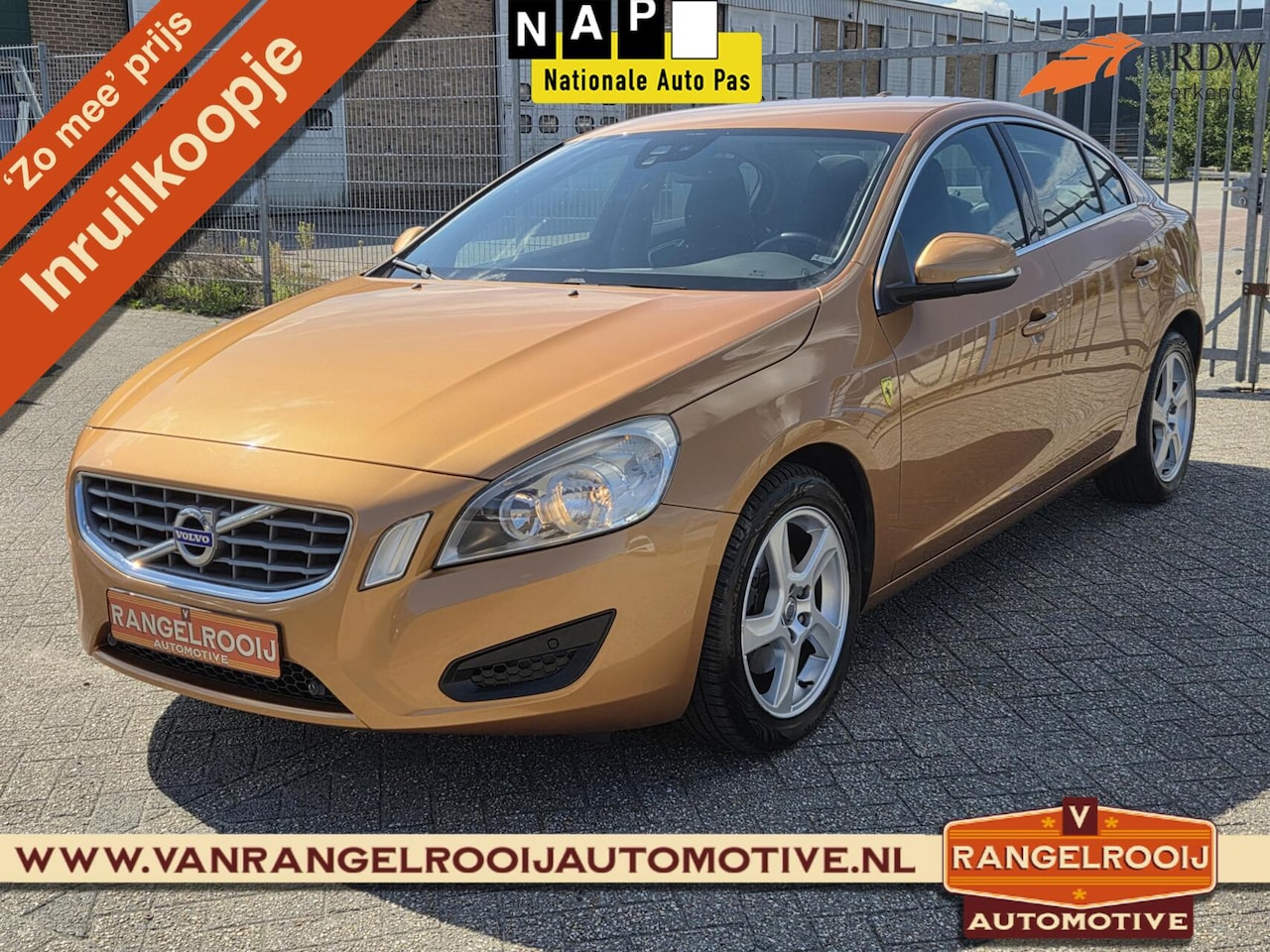 Volvo S60 - 1.6 T3 Momentum 1.6 T3 Momentum, 17", clima, handel / export! - AutoWereld.nl
