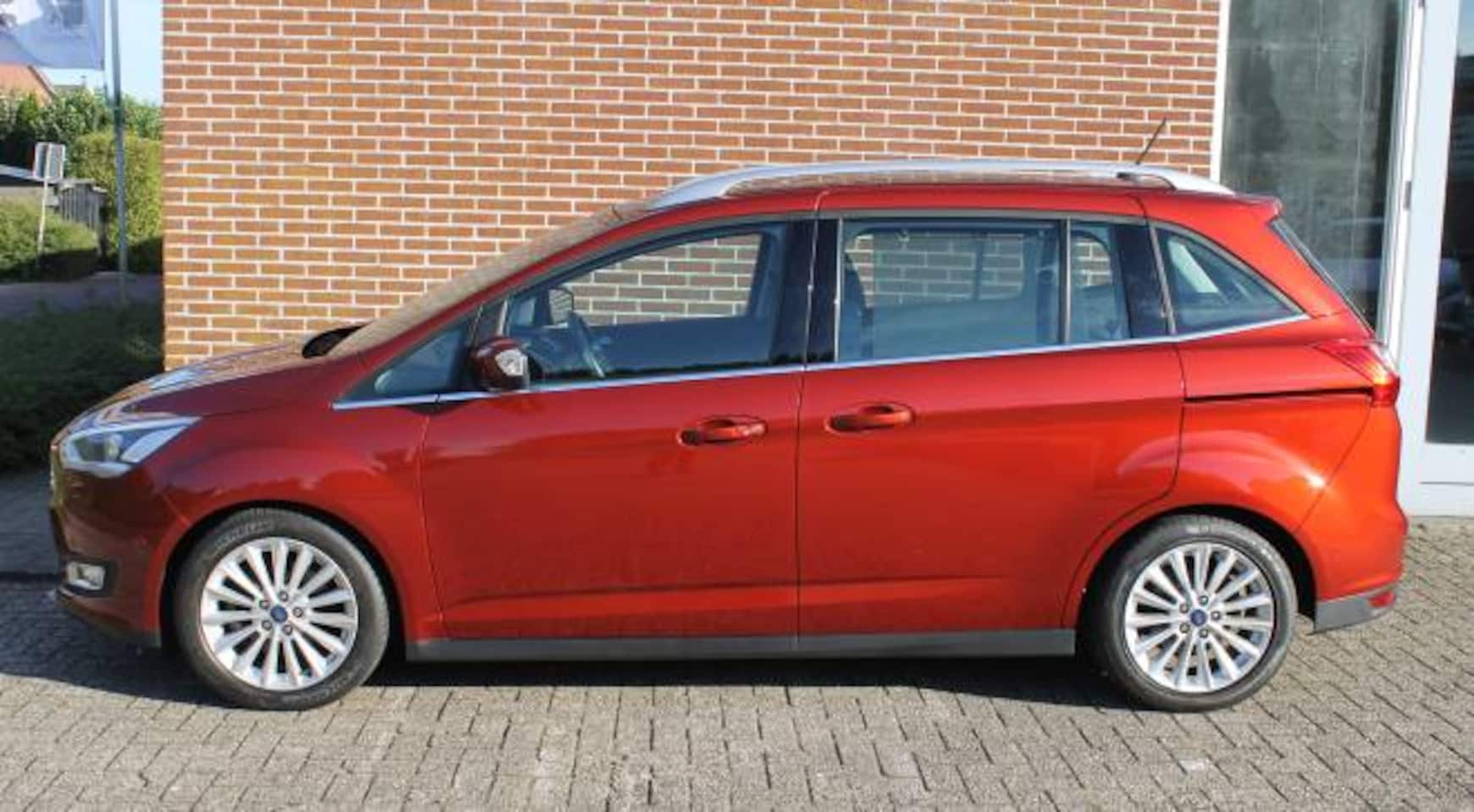 Ford Grand C-Max - 1.0 EcoBoost 125pk Titanium